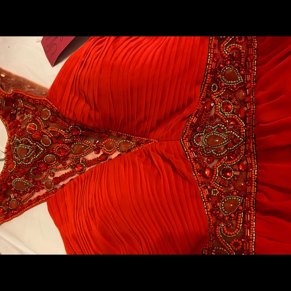 NWT beaded red halter dress size 10 - Picture 3 of 7